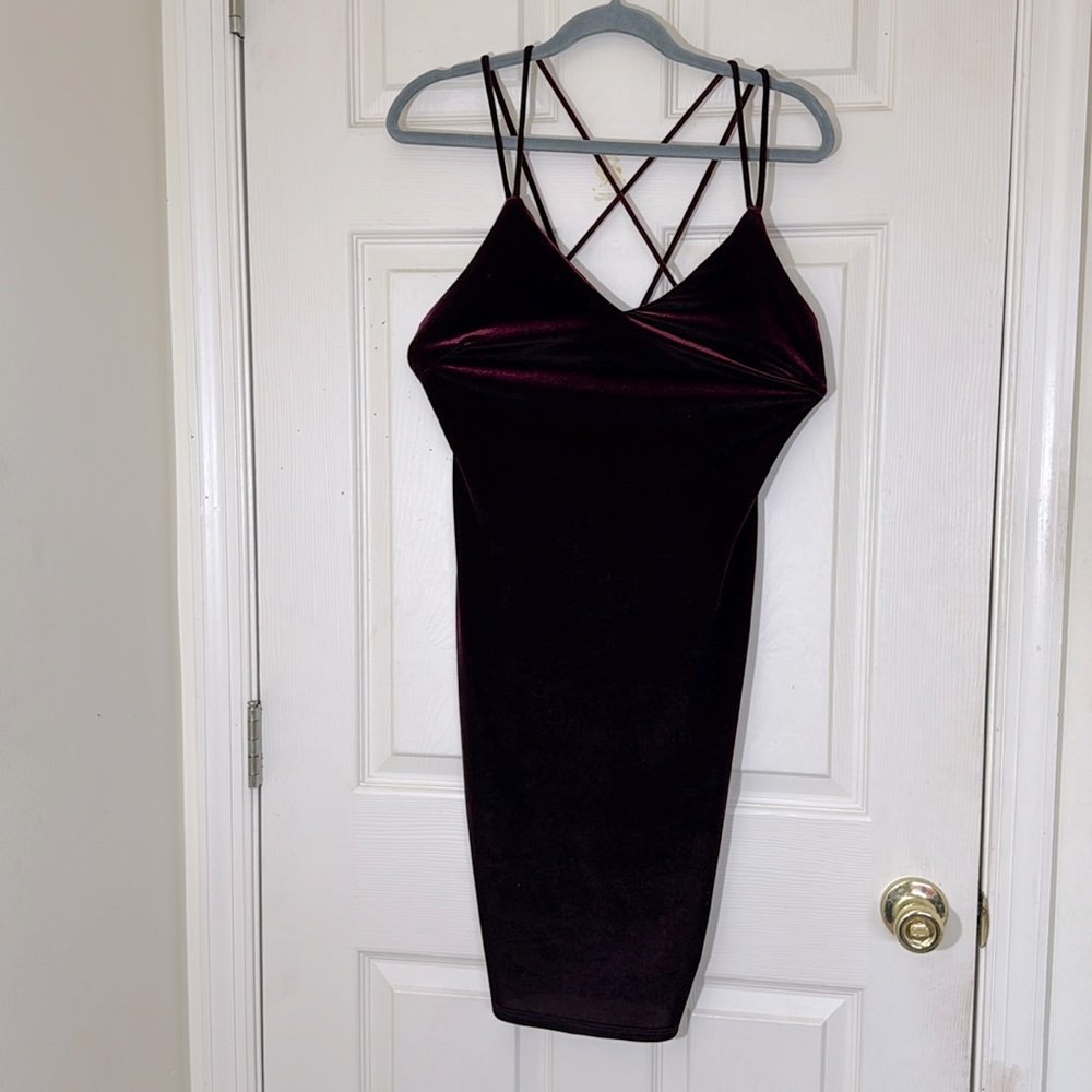 LULUS Bodycon Red Velvet Dress Racerback Size Medium Excellent Condition